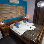 Nadin Hotel 4*