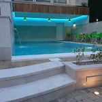 Hotel Nadin