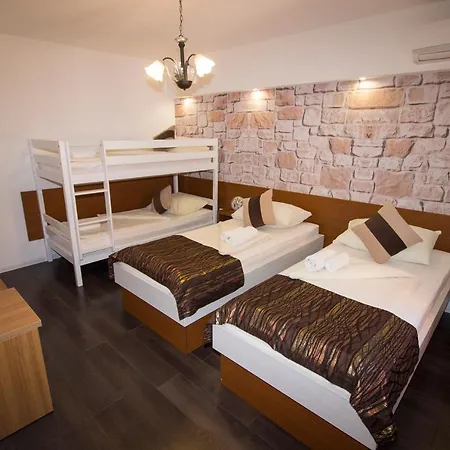 Hotel Nadin
