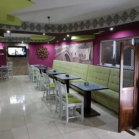 نادين فندق موستار